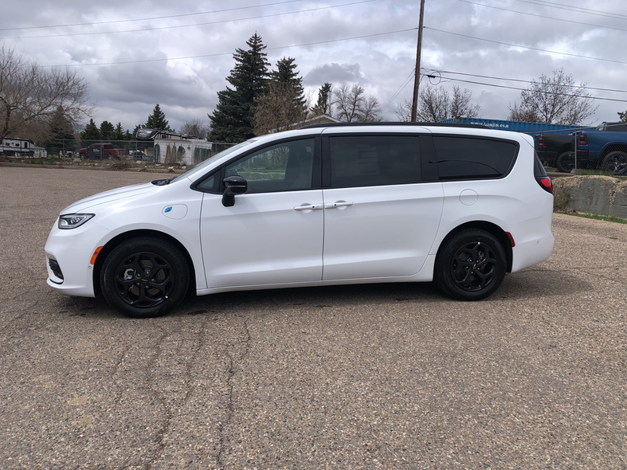 2024 CHRYSLER Pacifica